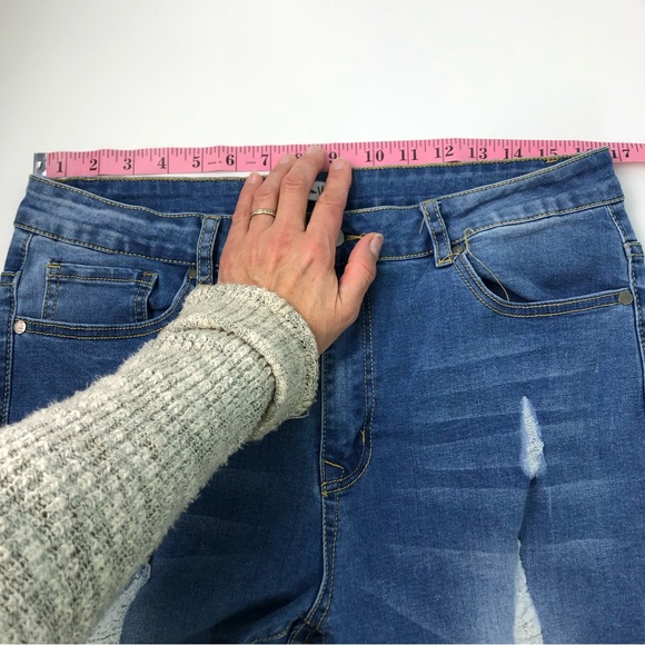 Between Us Distressed Light Wash Blue Jeans Size 18 - Picture 11 of 13